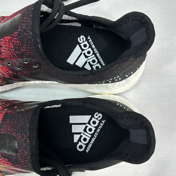 NIB ADIDAS AM4 Marvel 80 VOL 2 Men's Sneakers FY3006 - Picture 3 of 11